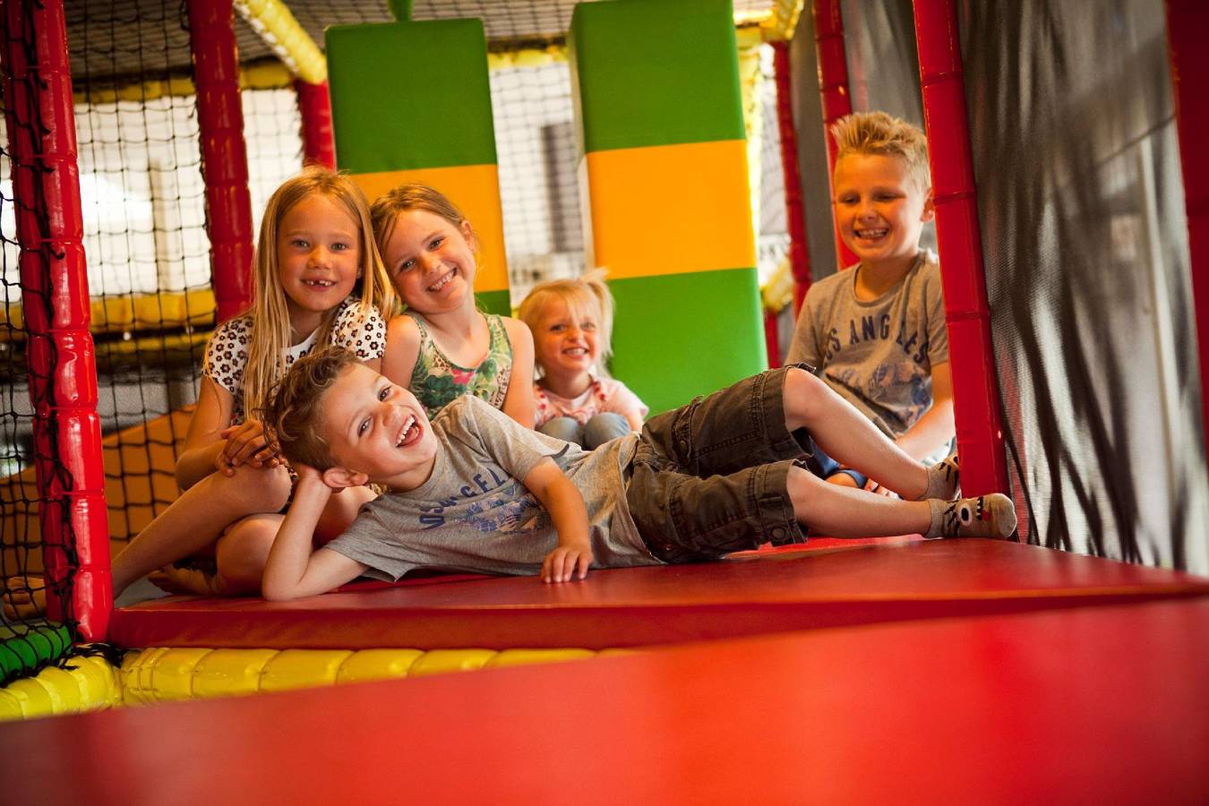 Ganze Ferienwohnung, Mobilheim Budget 6p auf dem Campingplatz Scheldeoord in Niederländische Nordsee