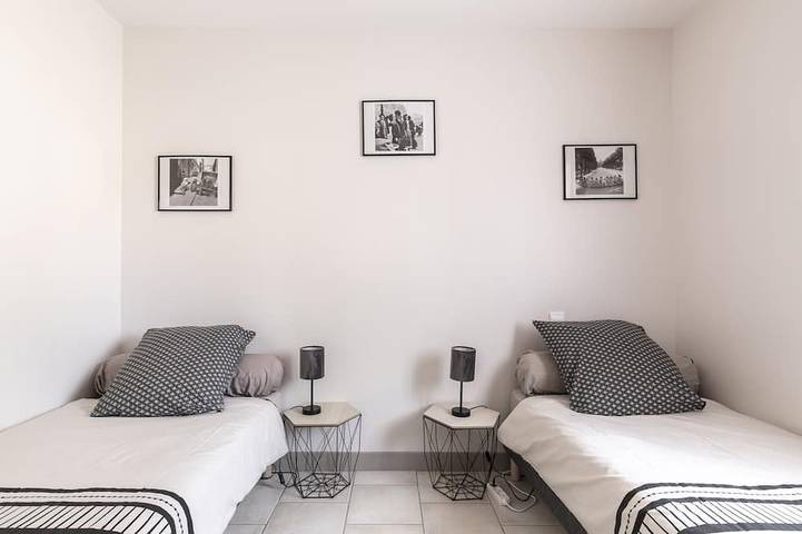 Location de vacances pour 8 personnes, avec jacuzzi ainsi que terrasse et jardin, animaux acceptés à Saint-Rabier - 4
