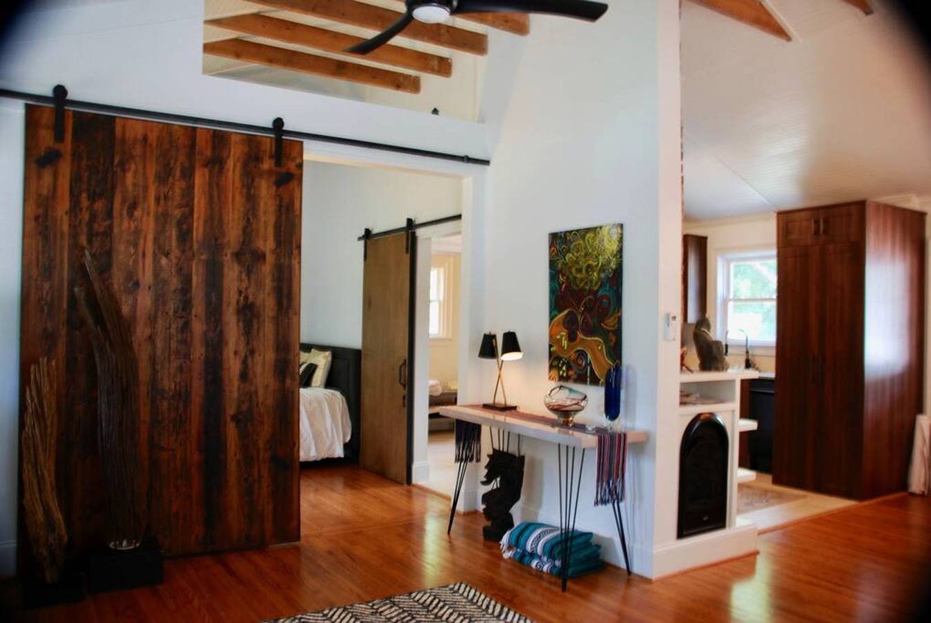 Ganze Wohnung, Cozy Cottage on Food Forest in the Heart of Charlotte in Charlotte, Mecklenburg County