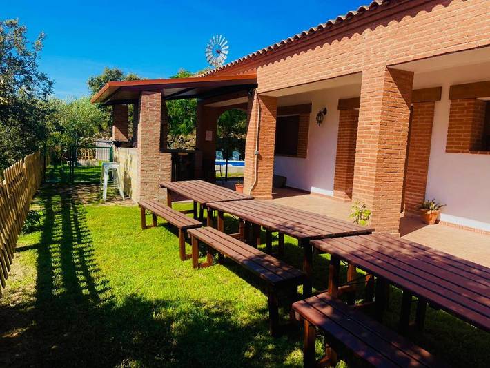 Casa rural para 19 personas, con Terraza además de Piscina y Vistas en Sotillo de las Palomas - 3