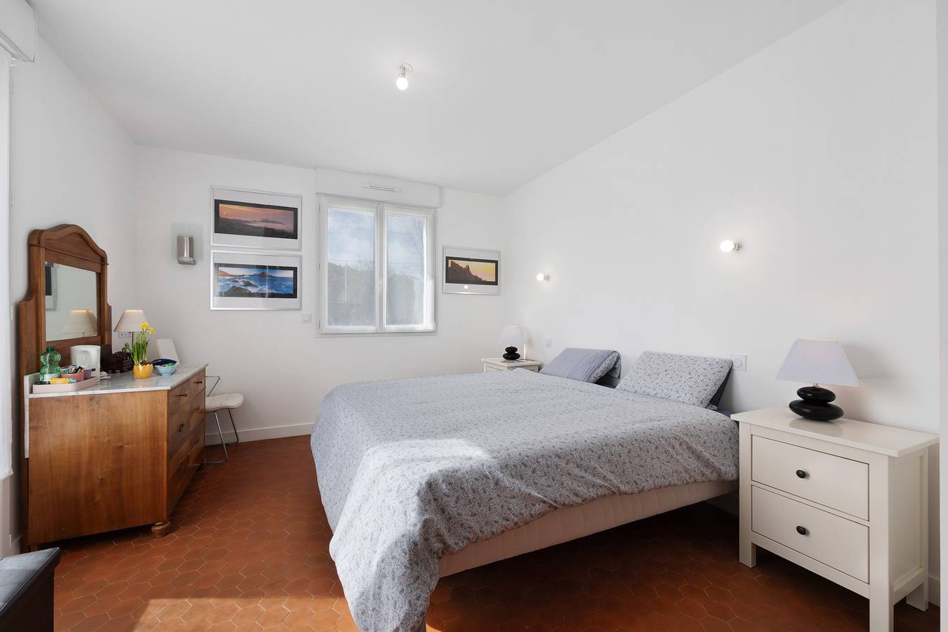 Gästezimmer Sous le Pin „Zimmer 2“ mit gemeinsamer Terrasse, Wlan und Klimaanlage! in Olonne-sur-Mer, Les Sables-d'Olonne