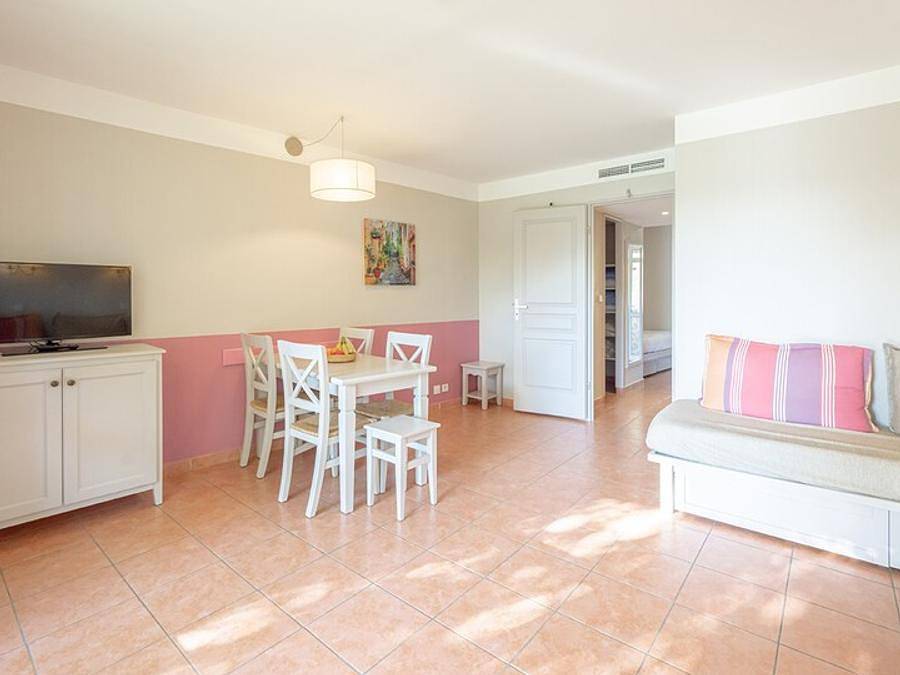 Pierre & Vacances Premium Résidence Les Rives de Cannes - Mandelieu - Piso 5 personas - - 1 habitación - Terraza o balcón - Vista al río in Mandelieu-la-Napoule, Massif de l'Esterel