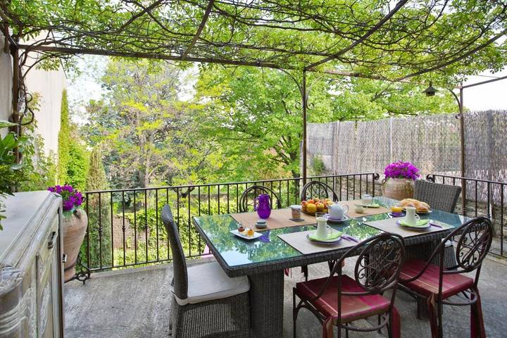 Location de vacances pour 3 personnes, avec terrasse à Châteauneuf-du-Pape - 3