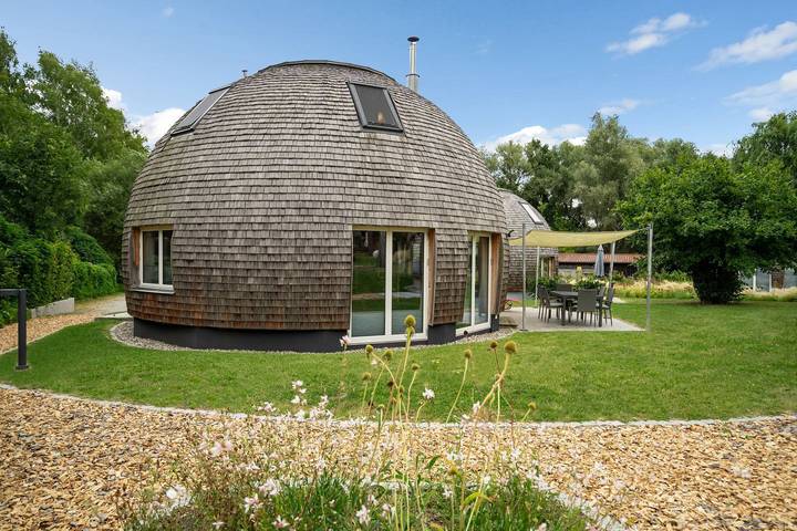 Ferienhaus für 4 Personen, mit Sauna und Garten in Penzlin