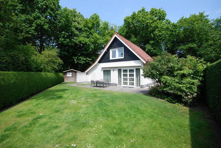 Ferienhaus für 7 Personen, mit Balkon/Terrasse und Terrasse in Oostkapelle