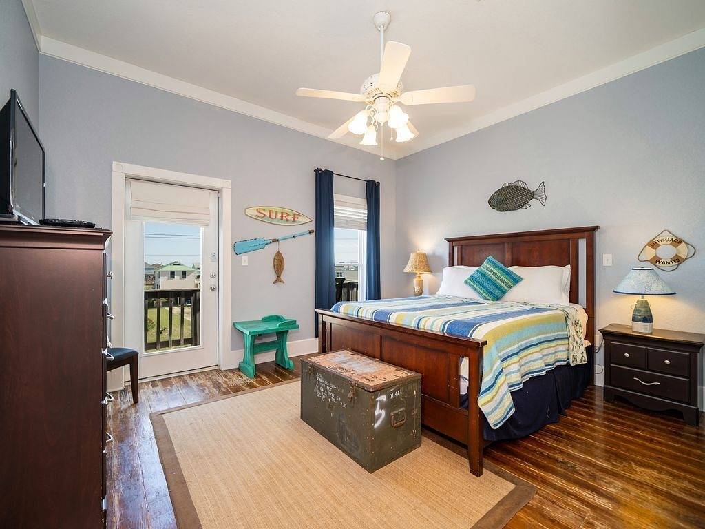 Vacation House for 14 Guests in Gulf Shores, Alabama Gulf Coast