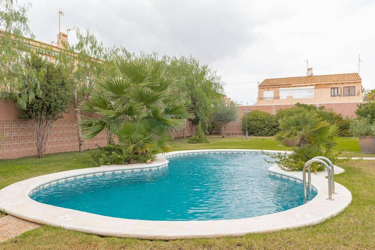 Villa with Private Pool in Altos de la Bahia, Torrevieja