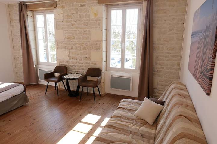 Location de vacances pour 4 personnes, avec terrasse dans Office De Tourisme Du Chateau D Oleron - 2