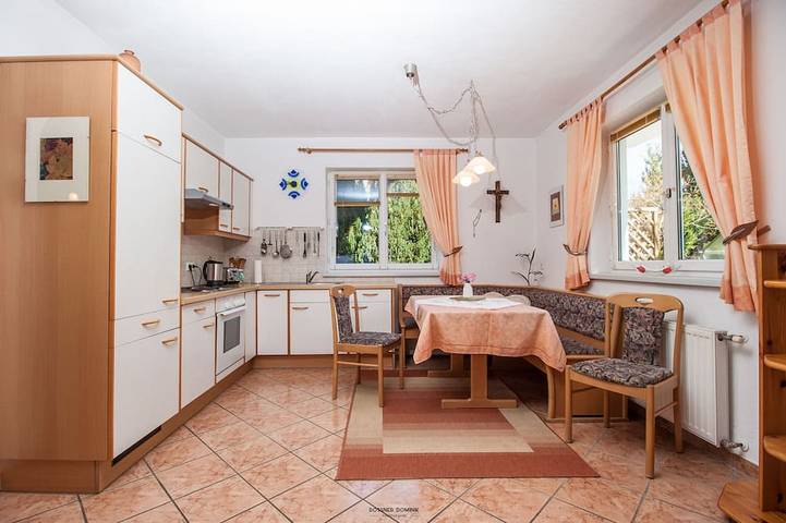 Ferienwohnung für 5 Personen, mit Garten und Sauna sowie Balkon - 1
