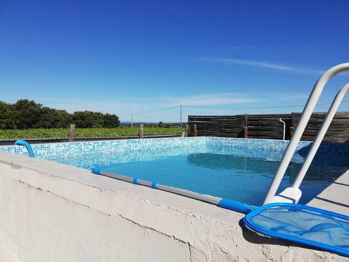 Gîte pour 8 personnes, avec jardin ainsi que terrasse et piscine, animaux acceptés dans le Vaucluse - 3