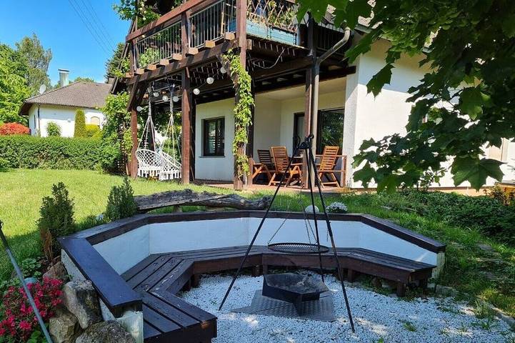 Ferienwohnung für 6 Personen, mit Terrasse und Garten - 1