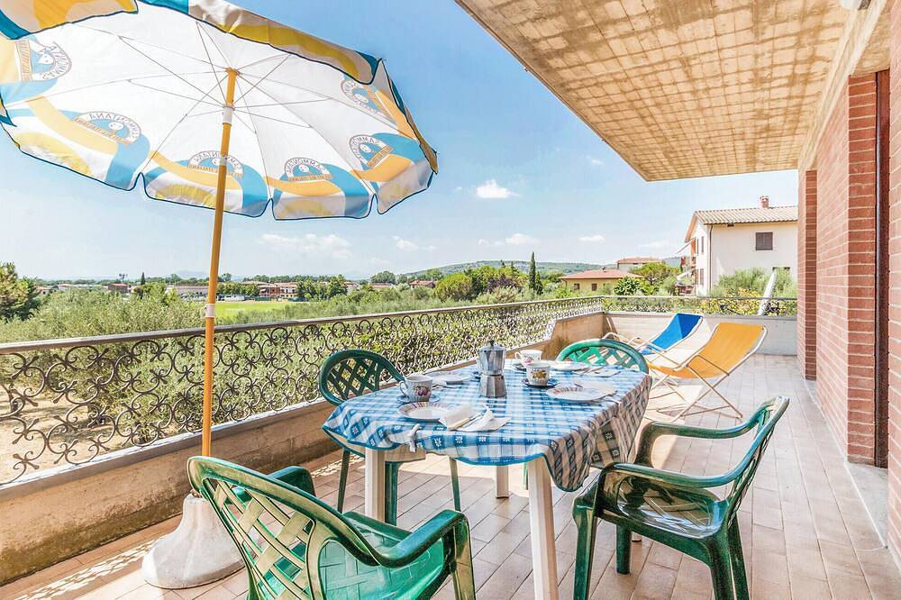 Entire apartment, Lovely apartment in Tuoro sul Trasimeno in Tuoro sul Trasimeno, Lake Trasimeno