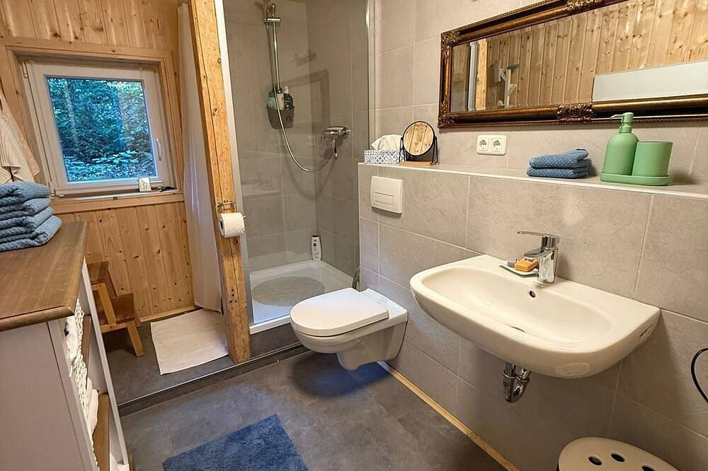 Waldhaus am See mit Wasserzugang in Mardorf, Neustadt am Rübenberge