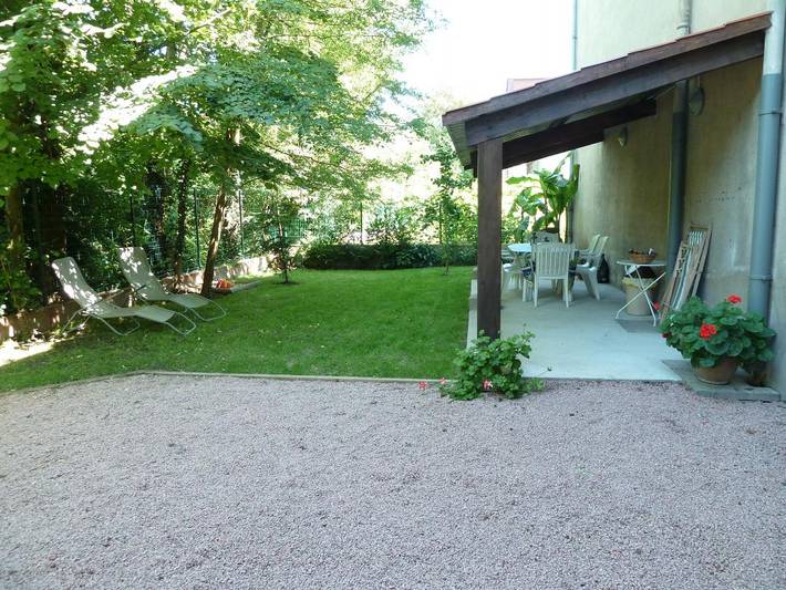 Gîte pour 4 personnes, avec jardin et terrasse, animaux acceptés