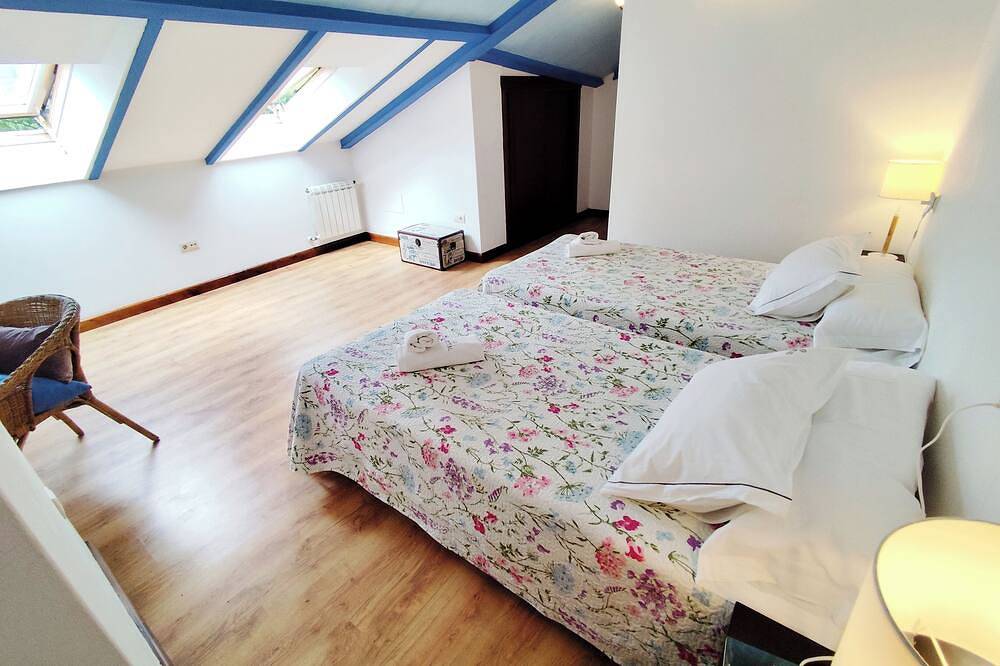 Entire apartment, Casa do Puntal in Cedeira, Galician Coast