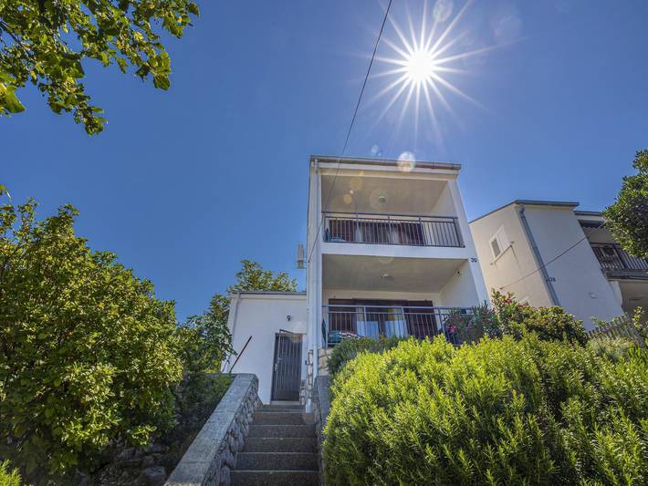 Ferienhaus für 8 Personen, mit Garten und Pool