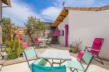 Gîte pour 4 personnes, avec jardin à Castelnau-de-Médoc