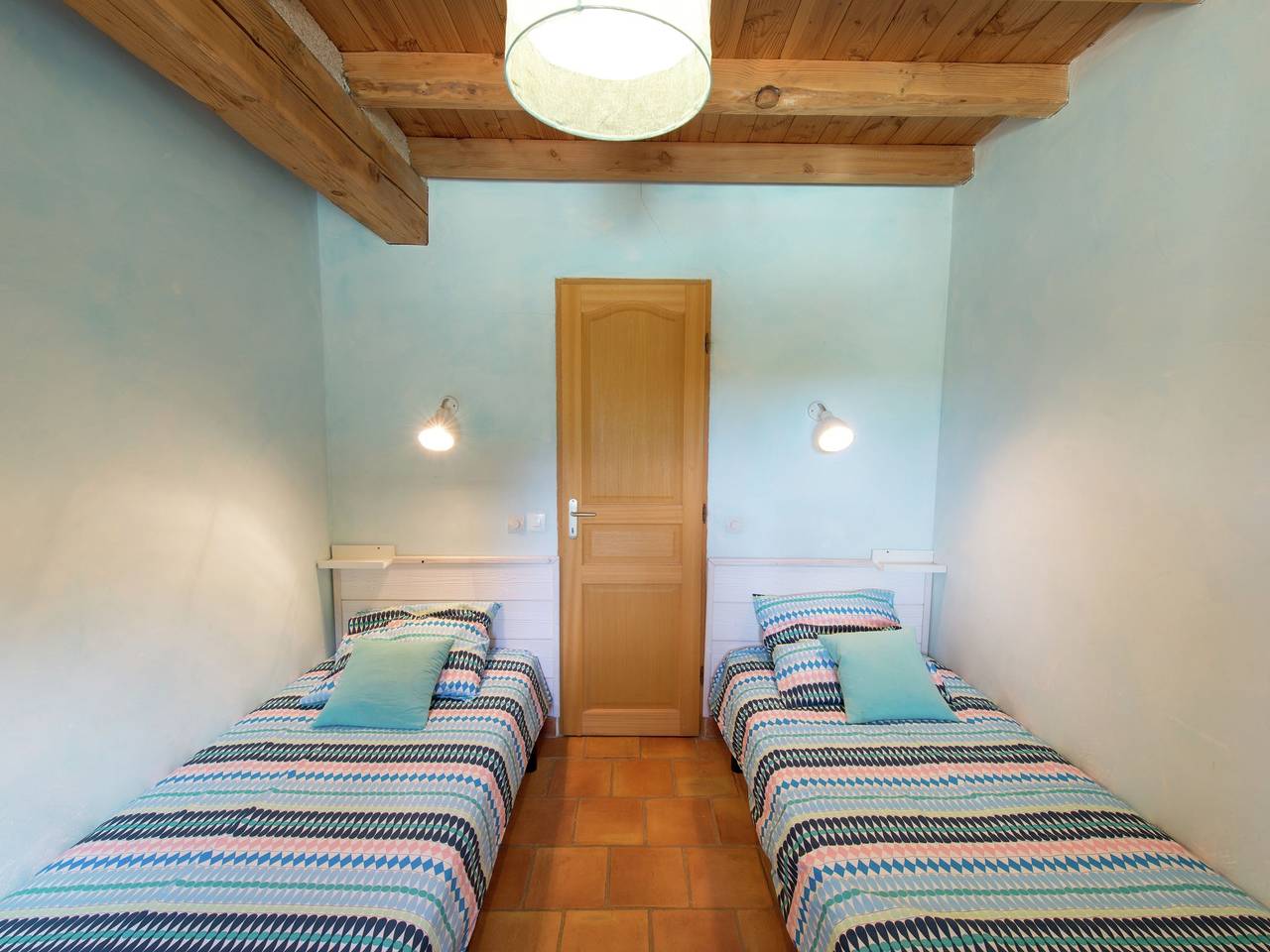 Maison de Vacances Ardèche Piscine in Saint-Alban-Auriolles, Ardèche