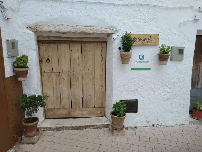 Location de vacances pour 6 personnes, avec vue et jardin, adapté aux familles à Hornos - 3