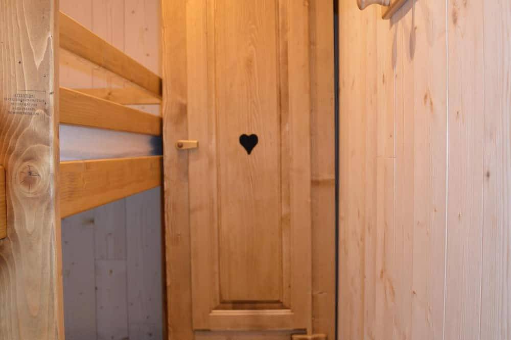 Entire apartment, Apartment in Val Thorens for 2 to 6 skiers. in Val Thorens, Les Trois Vallées