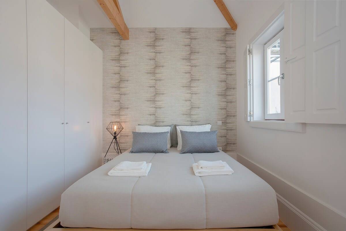 Entire apartment, Liiiving in Porto | Historic & Sunny Terrace in Cedofeita, Porto