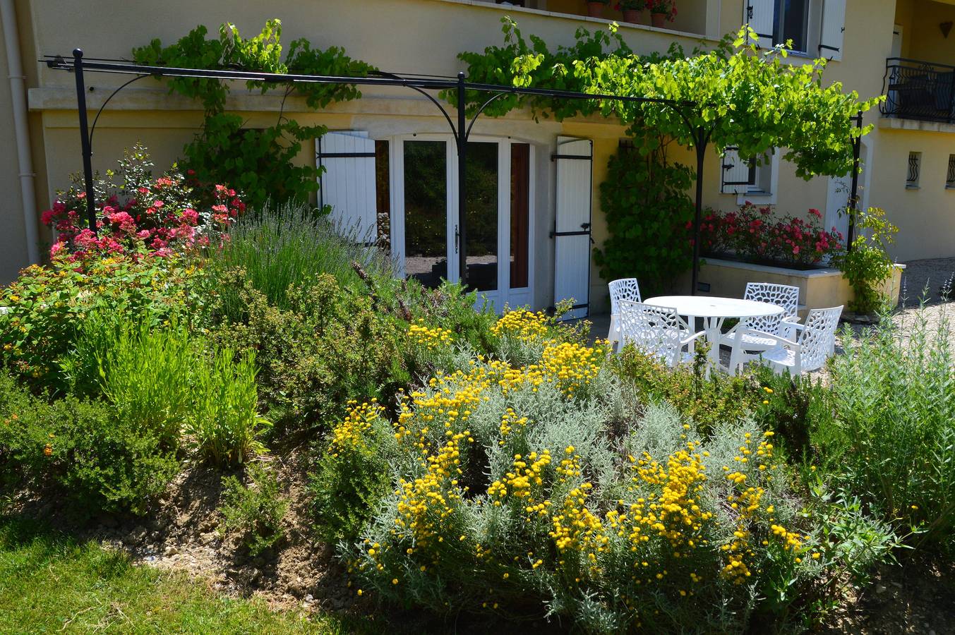 Studio entier, Villafleury - Studio in Montbrun-les-Bains, Région de nyons