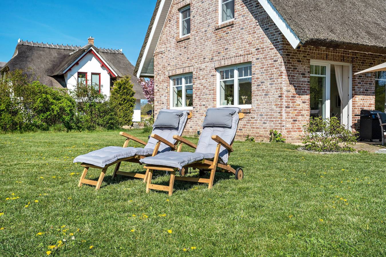 Ferienhaus 'Reethaus Meerferien' mit Meerblick, privater Terrasse und Wlan in Poseritz, Stralsund Umland