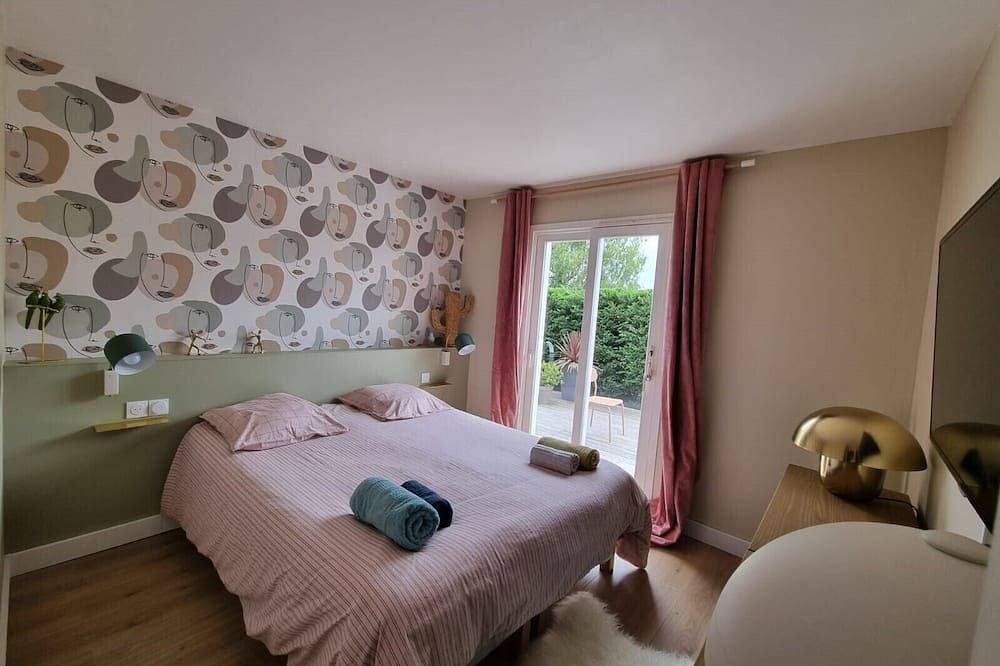 Villa 5 Piéces Avec Piscine in Le Porge, Lesparre-Médoc region