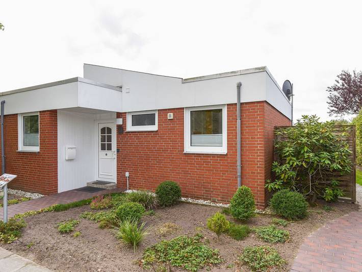 Ferienhaus für 4 Personen, mit Terrasse und Garten in Bensersiel