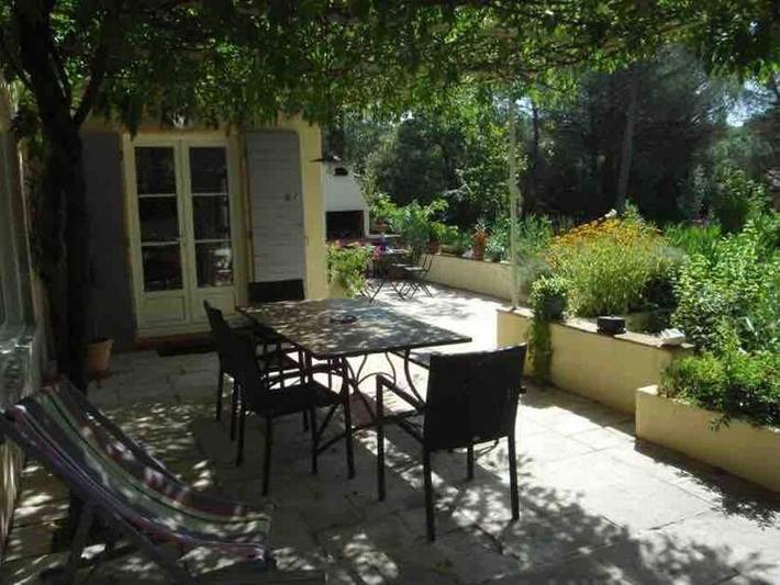 Location de vacances pour 8 personnes, avec jardin ainsi que vue et piscine à Camps-la-Source - 2