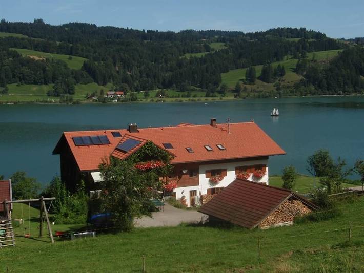 Ferienwohnung für 6 Personen, mit Terrasse und Garten sowie Seeblick, kinderfreundlich im Allgäu - 2