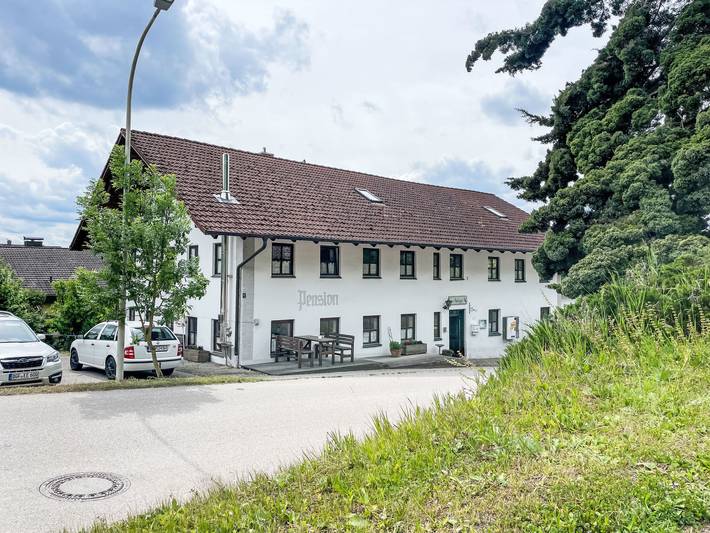 Ferienhaus für 15 Personen, mit Terrasse und Garten in Rottal-Inn