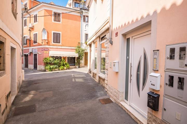 Apartamento inteiro, Ota Studio In The Heart Of The Old Town in Koper, Riviera eslovena