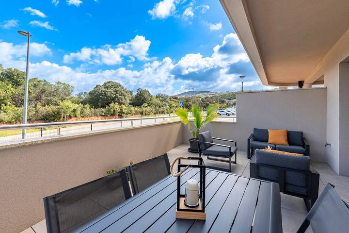 Gîte pour 2 personnes, avec terrasse dans Plage d'Agosta - 2