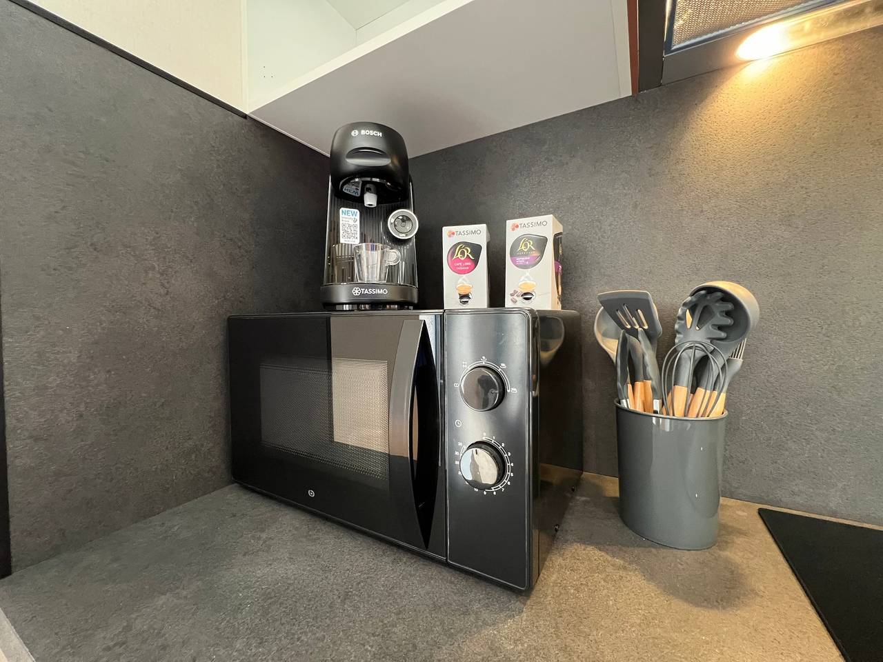 Ganzes Studio, Gemütliches, renoviertes Studio im Stadtzentrum mit Bergblick in Marignier, Region Bonneville