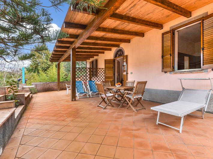 Ferienhaus für 6 Personen, mit Terrasse und Garten