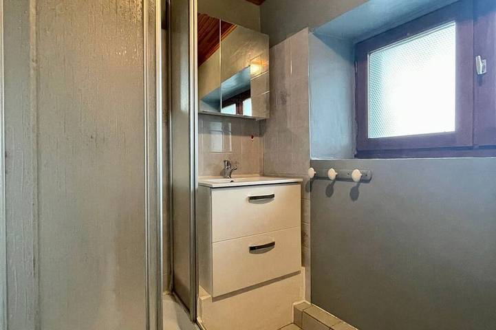 Gîte pour 4 personnes, avec jardin à Lantriac - 4