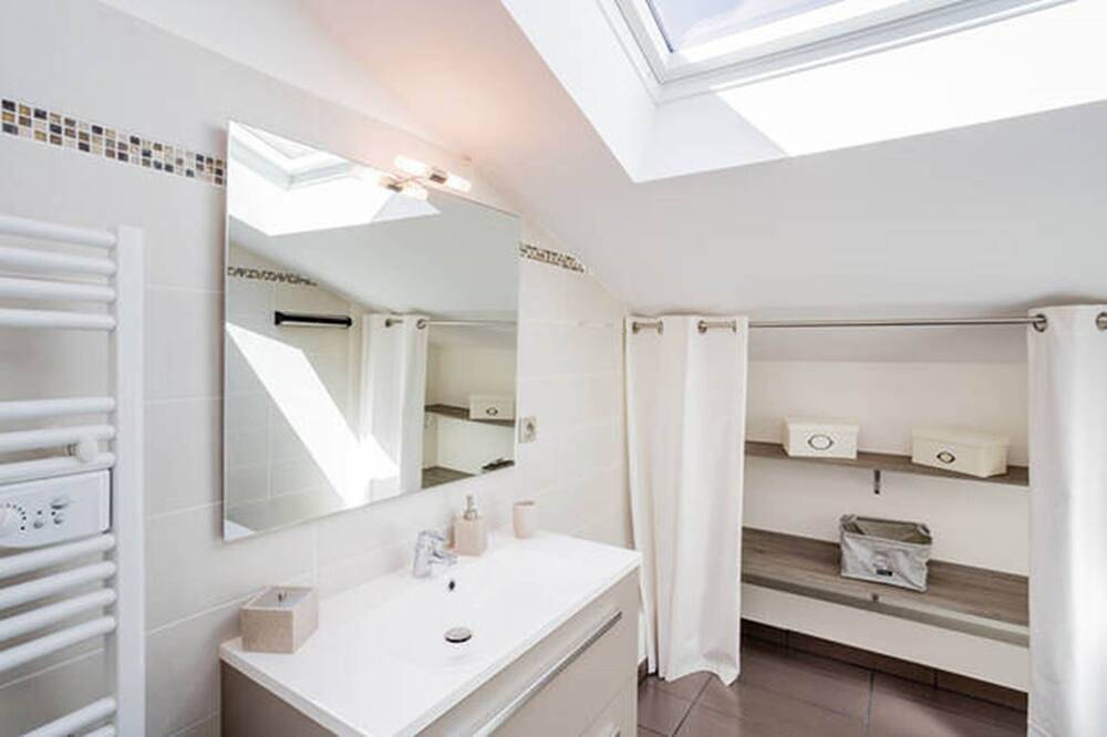 Appartement entier, Le Grenache - Château Henri Bonnaud in Le Tholonet, Région d'Aix-en-Provence
