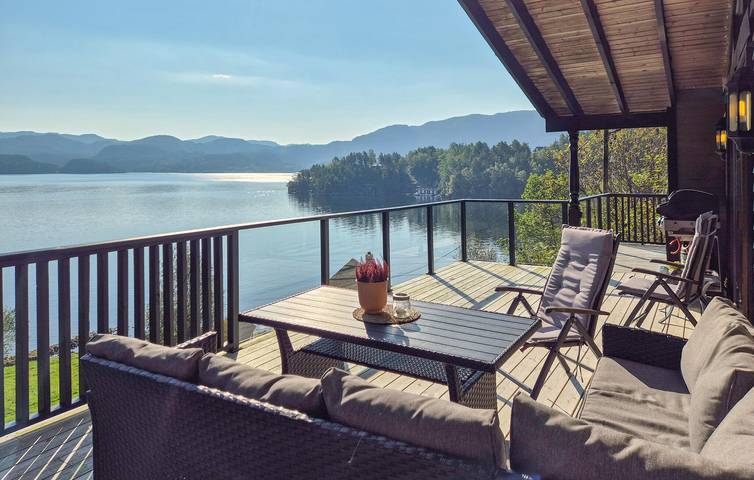 Ferienhaus für 10 Personen, mit Terrasse und Garten in Suldal - 3