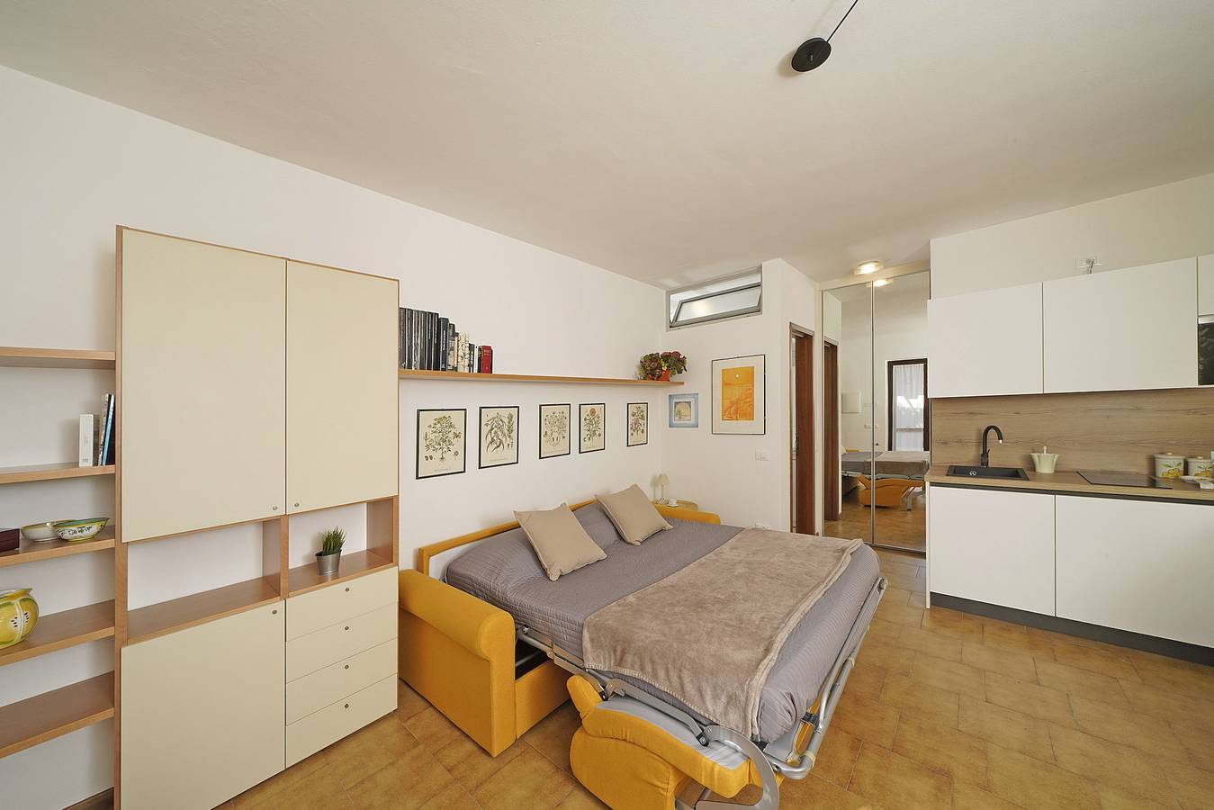 Studio entier, I Girasoli D10 by Wonderful Italy in Maderno, Toscolano-Maderno