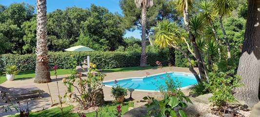 Cottage pour 2 personnes, avec jardin et piscine dans Parc naturel régional de la Sainte-Baume