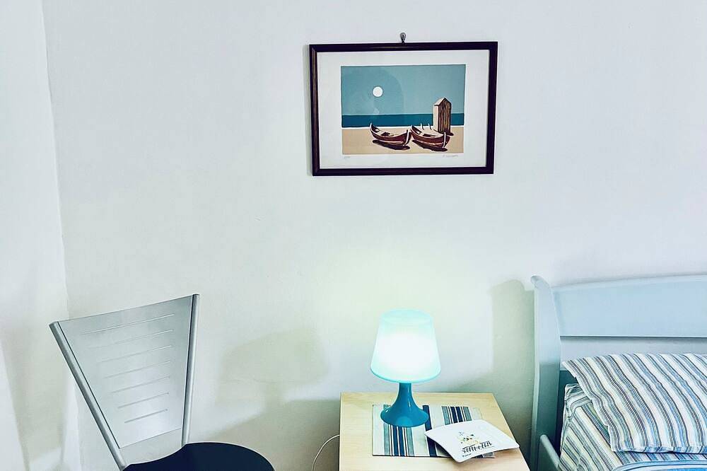 Entire apartment, La Piattaforma, your home with a private sea view in Santa Cesarea Terme, Lecce Province