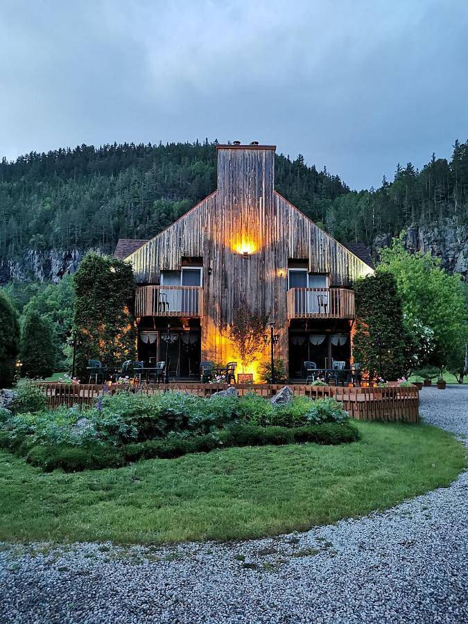 Hôtel pour 2 personnes, avec jardin et vue dans Petit-Saguenay