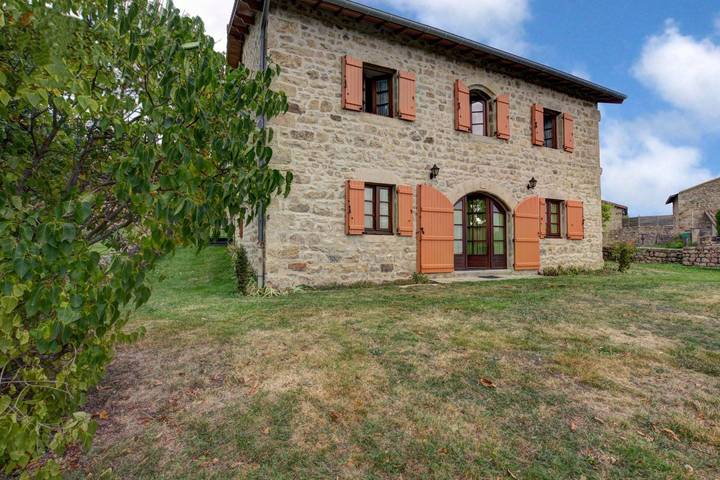 Gîte pour 12 personnes, avec jardin, animaux acceptés - 1