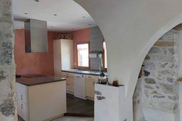 Gîte pour 15 personnes, avec jardin et balcon à Mens