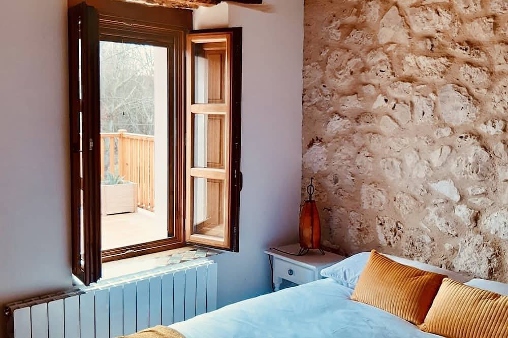 Charming accommodation, next to Ribera del Duero and Hoces del Duratón in Aldeasoña, Segovia Province