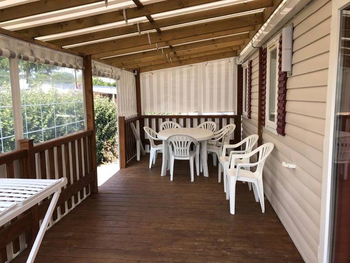 Camping pour 10 personnes, avec piscine et jardin ainsi que terrasse et bassin pour enfant à La Tremblade - 4