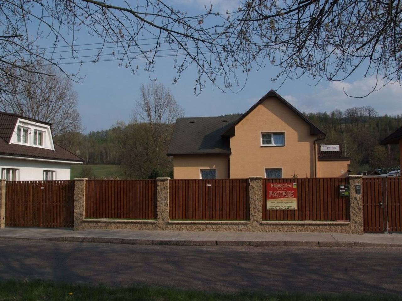 Mit Garten und Pools in Náchod, Région de Náchod