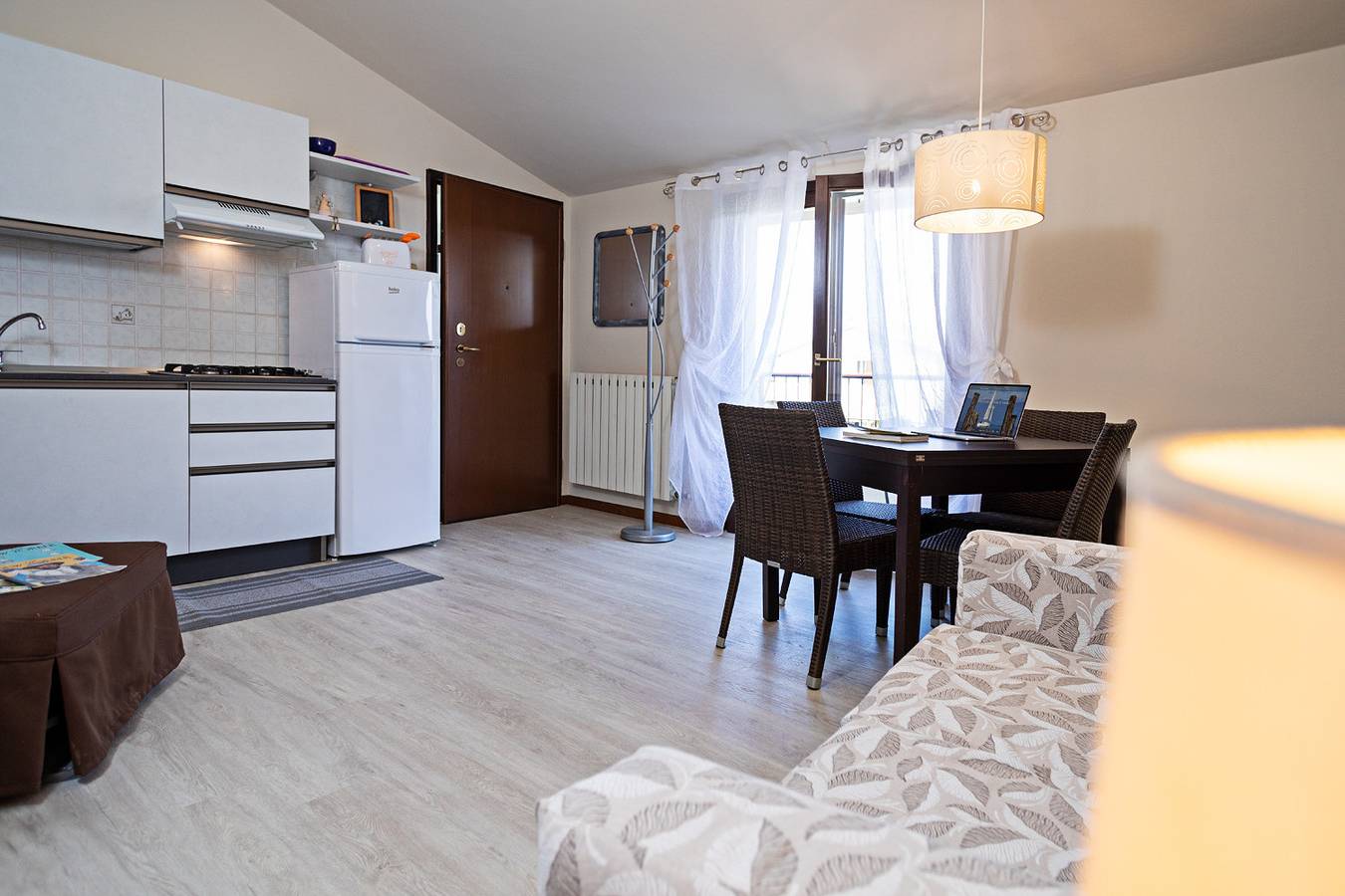 Geheel appartement, Blitz 2 in Lazise, Garda Bergen