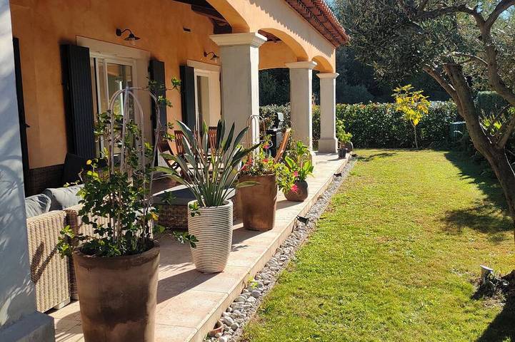 Villa for 6 people, with garden and balcony - 1